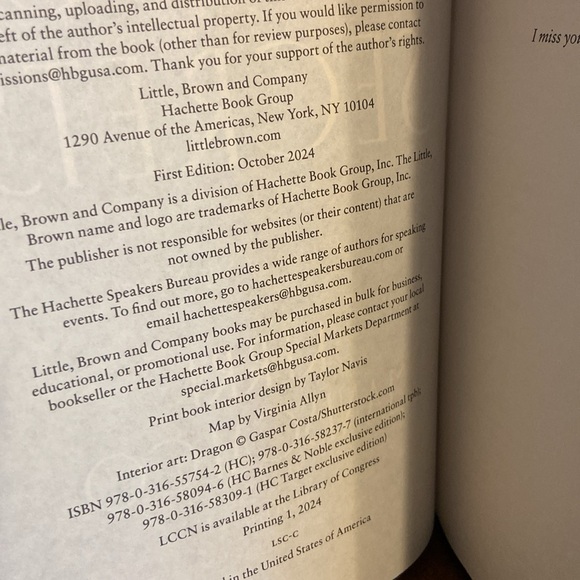 Throne of Secrets - First Edition- custom sprayed edges - Picture 5 of 7